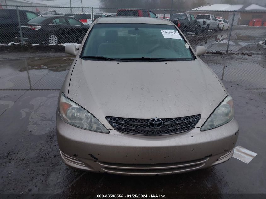 4T1BE32KX2U035565 | 2002 TOYOTA CAMRY