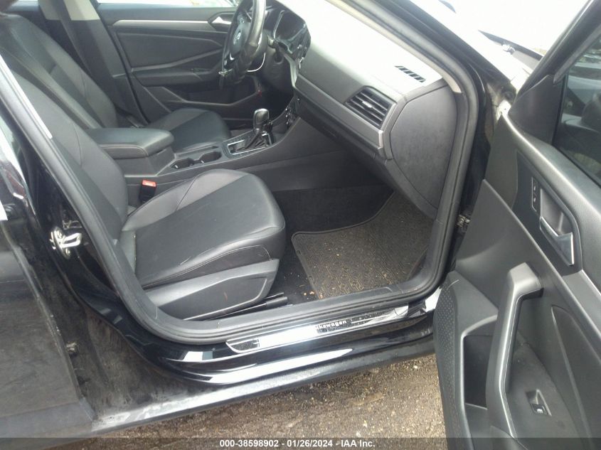 2019 VOLKSWAGEN JETTA 1.4T R-LINE/1.4T S/1.4T SE - 3VWCB7BU2KM132965