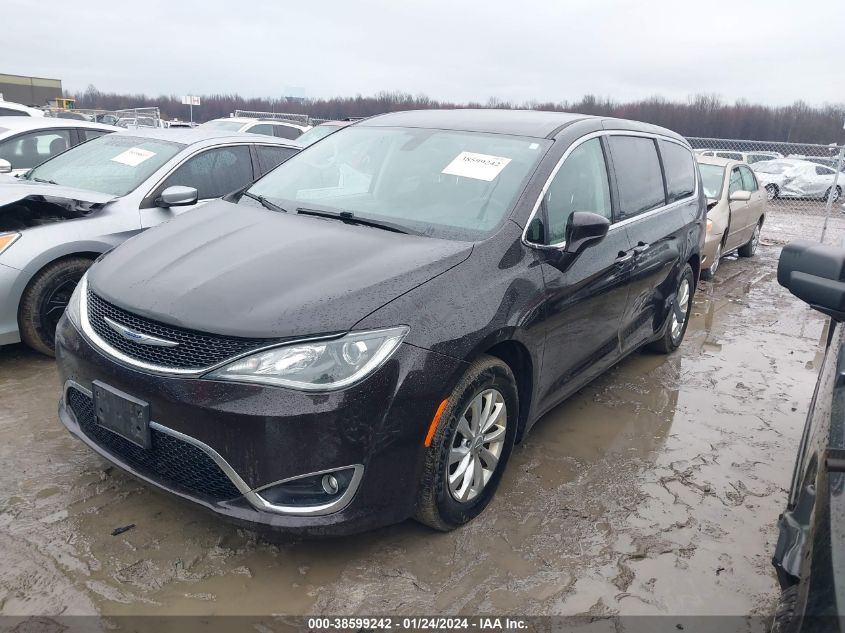 VIN 2C4RC1FG8JR279262 2018 CHRYSLER PACIFICA TOURING PLUS