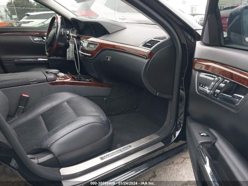 2013 MERCEDES-BENZ S 550 4MATIC WDDNG9EB1DA518365