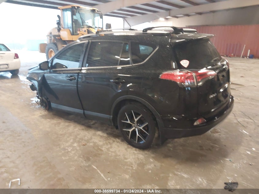 VIN 2T3JFREV8JW857238 2018 TOYOTA RAV4 SE