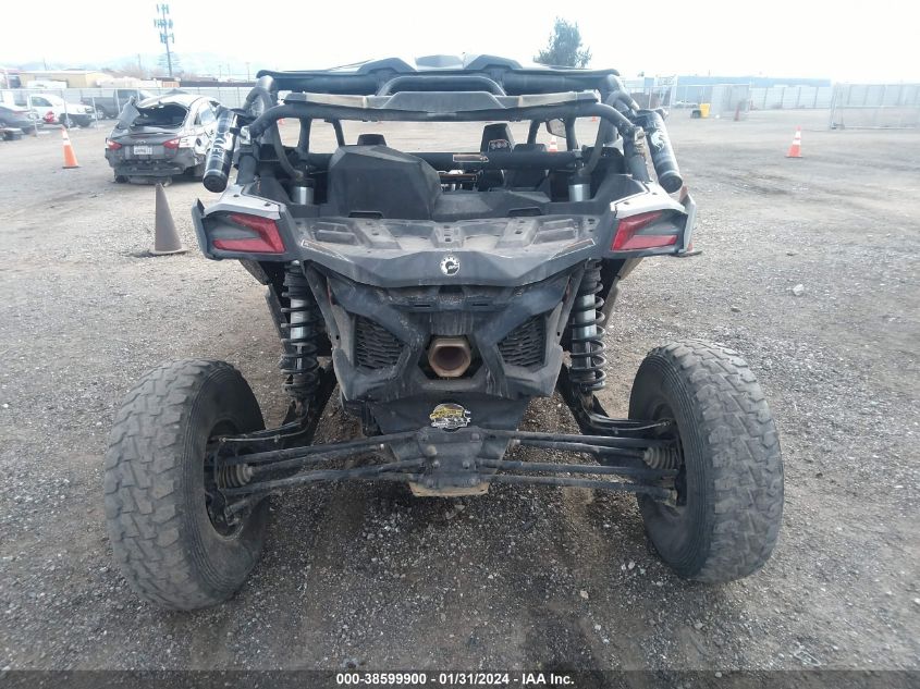2018 CAN-AM MAVERICK X3 MAX X RS TURBO R - 3JBVNAW26JK001785