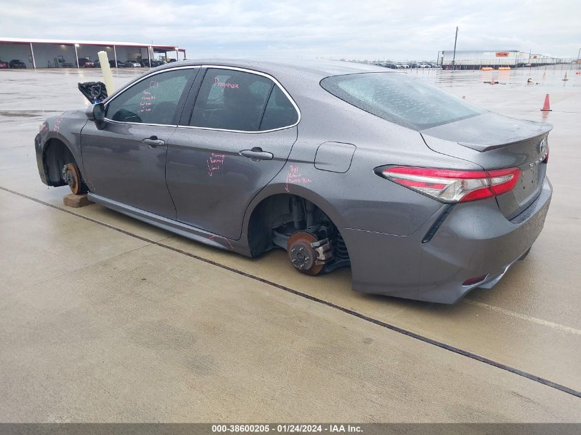 2018 TOYOTA CAMRY SE - 4T1B11HK1JU634148