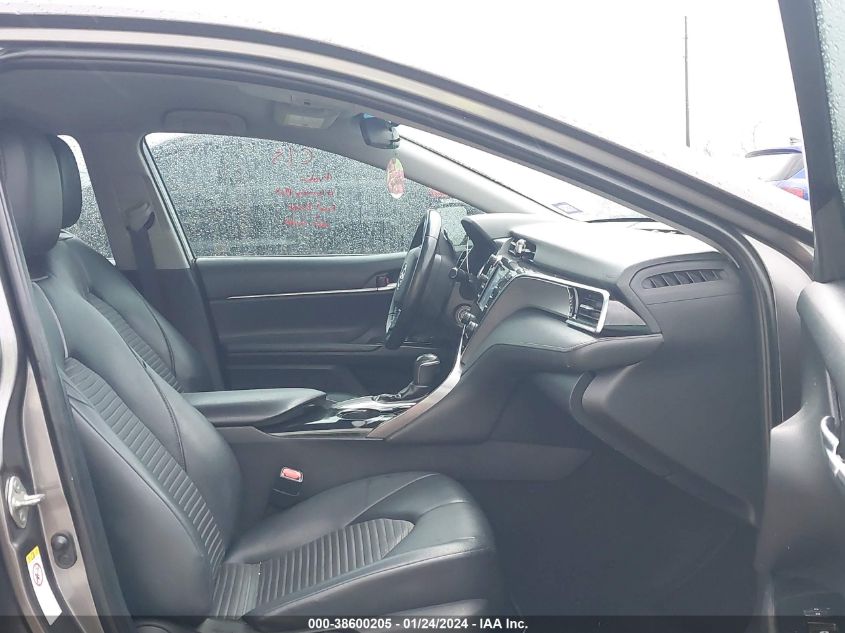 2018 TOYOTA CAMRY SE - 4T1B11HK1JU634148