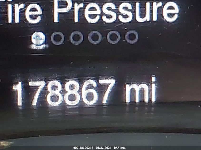 2014 JEEP GRAND CHEROKEE LAREDO - 1C4RJFAG4EC110185