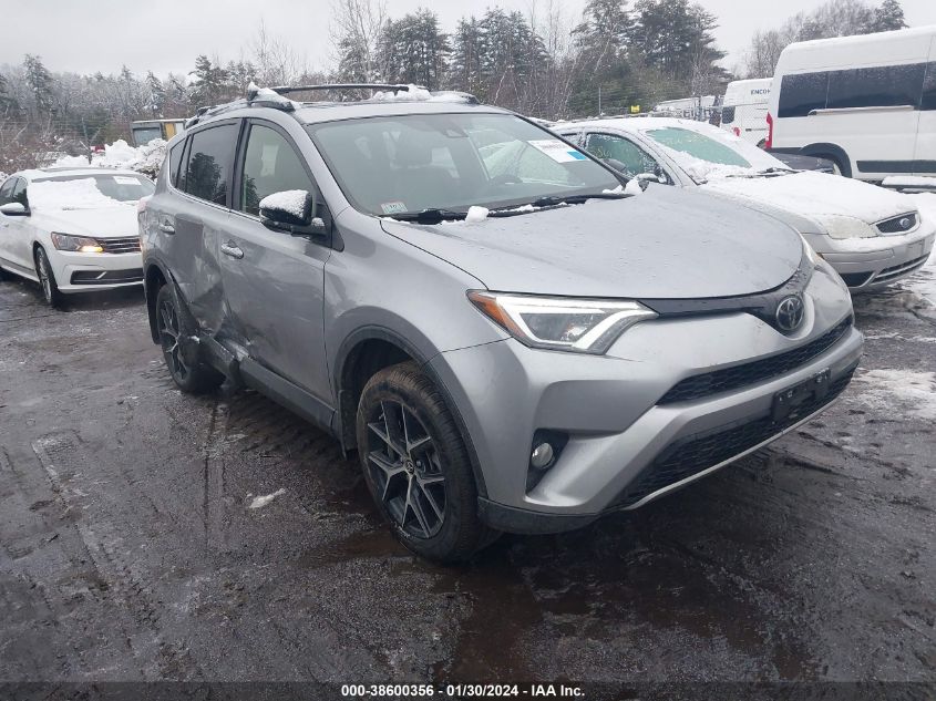 2018 TOYOTA RAV4 SE - JTMJFREV6JD245567