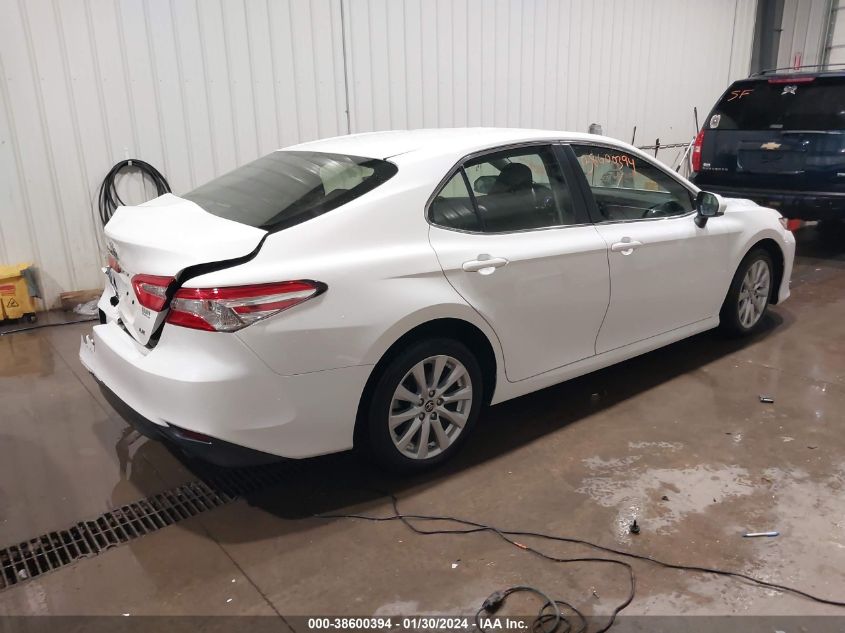 2018 TOYOTA CAMRY LE - JTNB11HK6J3024039