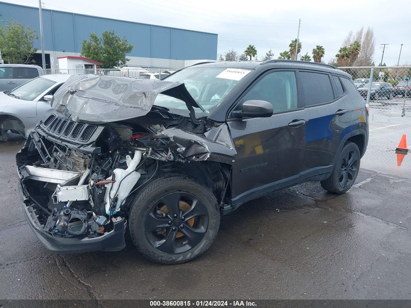 VIN 3C4NJCBB0KT815159 2019 JEEP COMPASS ALTITUDE FWD