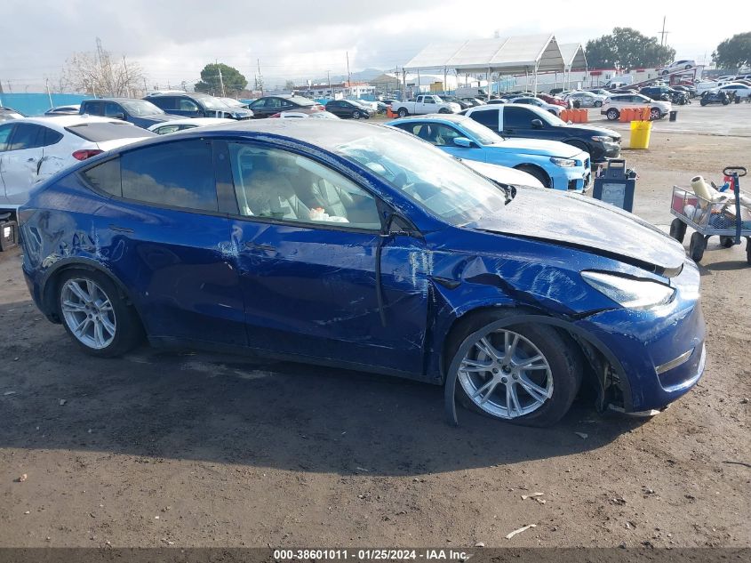 2022 TESLA MODEL Y - 7SAYGDEE1NF429962