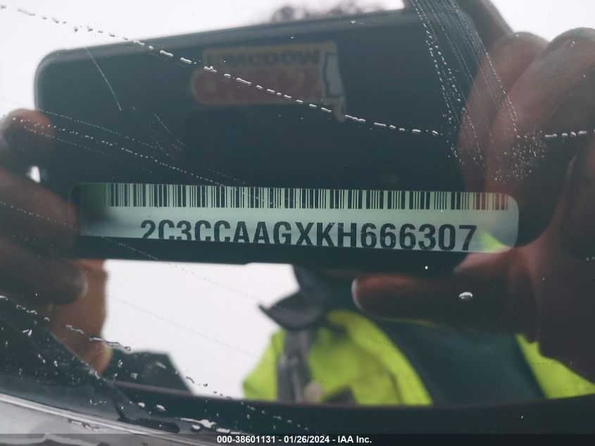 2019 CHRYSLER 300 TOURING - 2C3CCAAGXKH666307