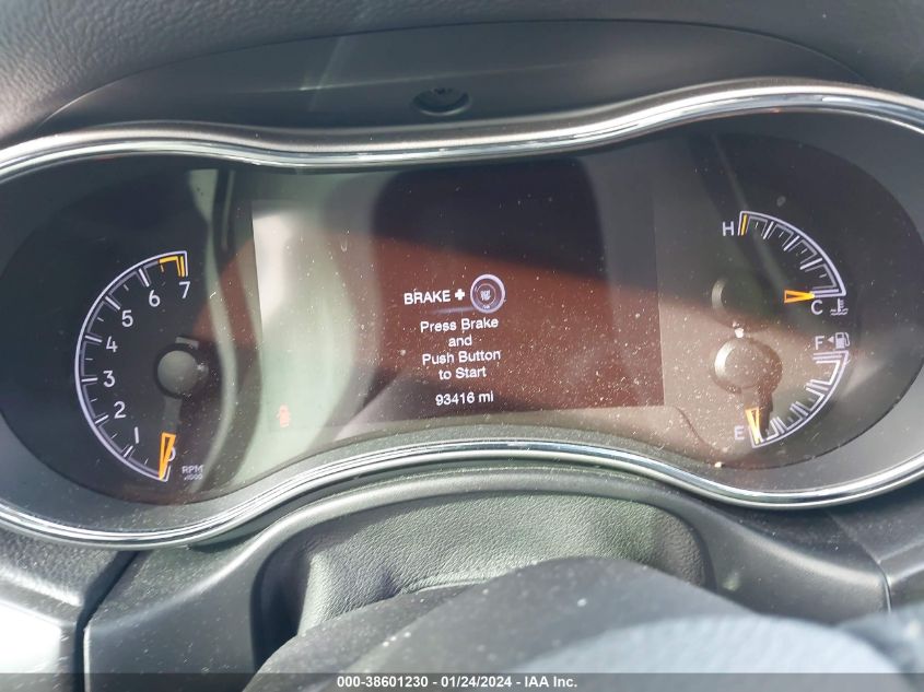 VIN 1C4RJEAG2HC770482 2017 JEEP GRAND CHEROKEE ALTITUDE 4X2