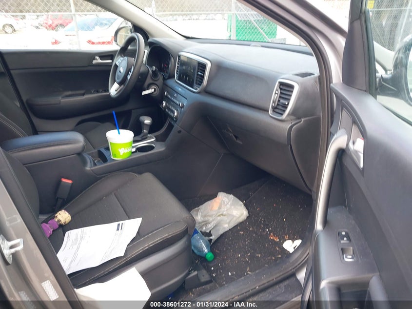 VIN KNDPMCACXL7793221 2020 KIA SPORTAGE LX