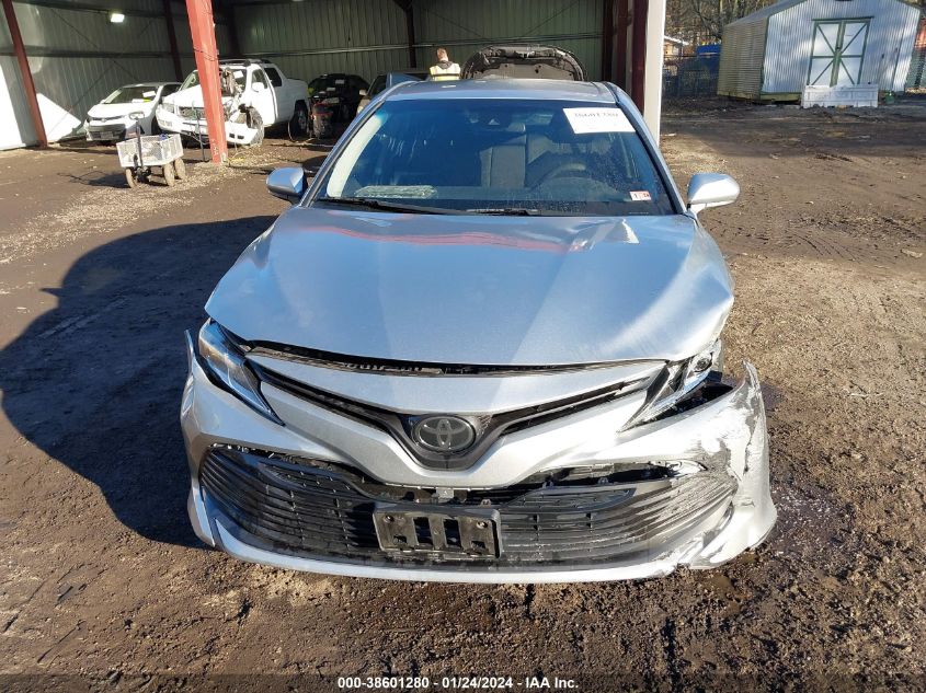 2018 TOYOTA CAMRY LE - 4T1B11HK4JU652577