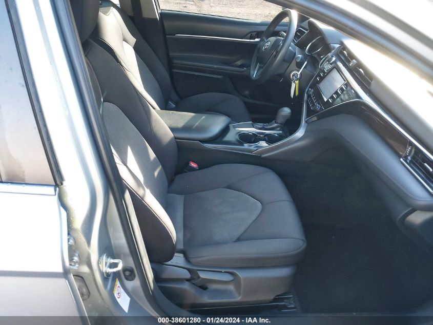 2018 TOYOTA CAMRY LE - 4T1B11HK4JU652577