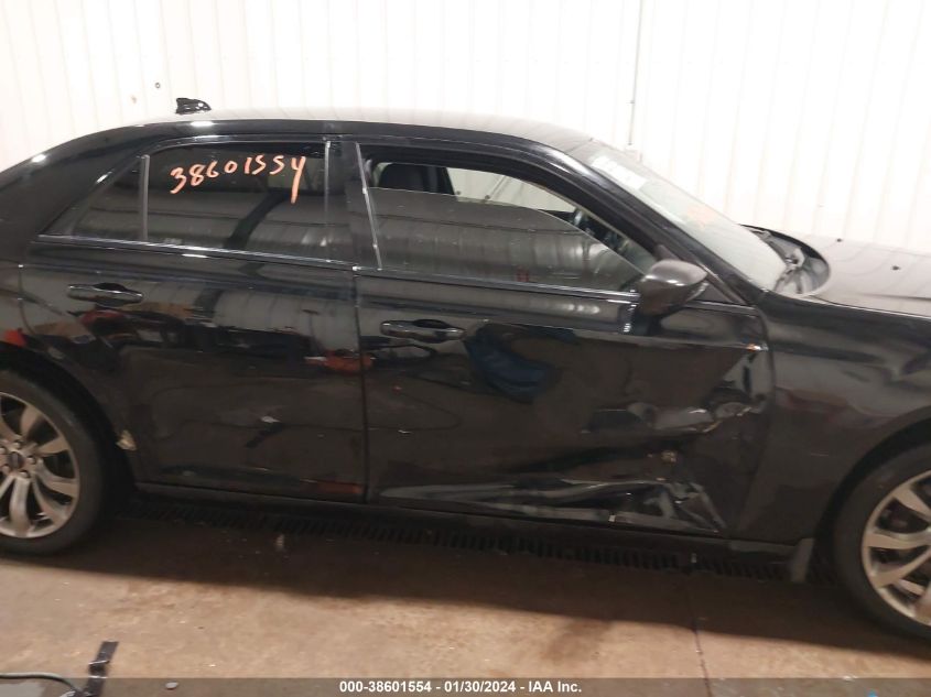 2019 CHRYSLER 300 TOURING AWD - 2C3CCARG9KH624831