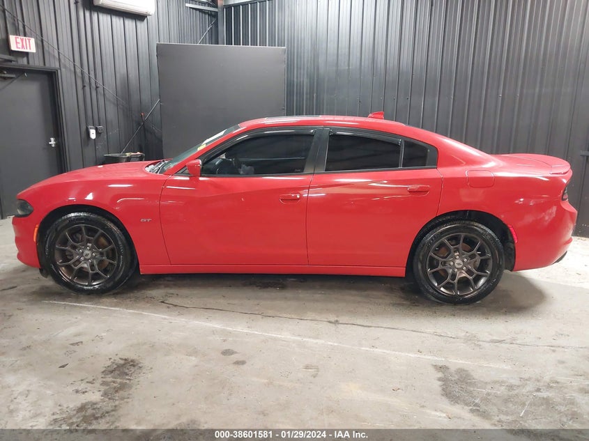 VIN 2C3CDXJG4JH207661 2018 DODGE CHARGER GT AWD