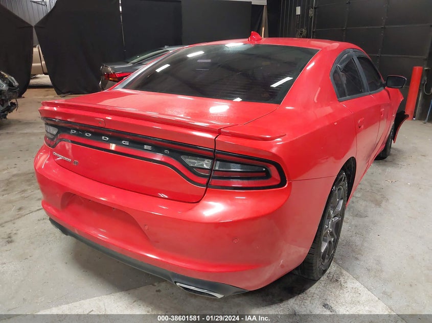 VIN 2C3CDXJG4JH207661 2018 DODGE CHARGER GT AWD