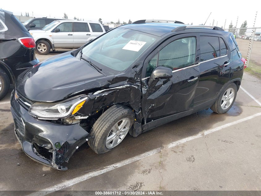 VIN KL7CJLSBXLB028114 2020 CHEVROLET TRAX FWD LT