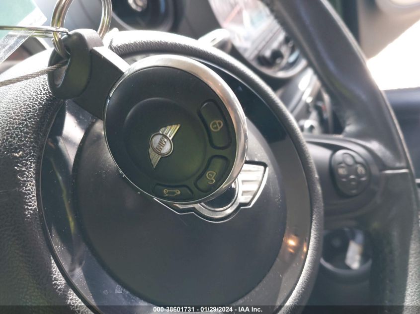 2015 MINI COUNTRYMAN COOPER - WMWZB3C52FWR45870