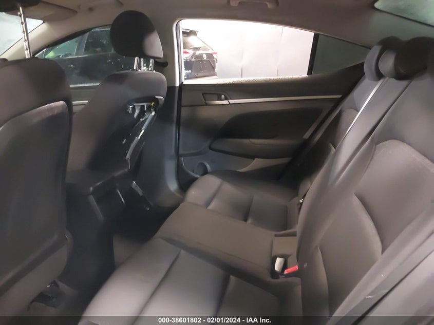 VIN KMHD84LFXJU504255 2018 HYUNDAI ELANTRA SEL/VALUE/LIMITED