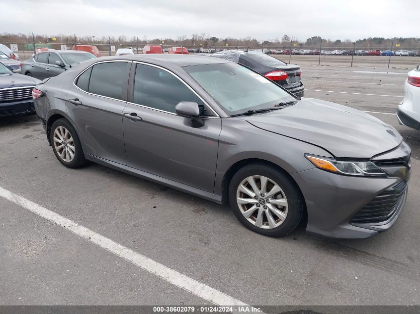 2018 TOYOTA CAMRY LE - 4T1B11HK8JU063502