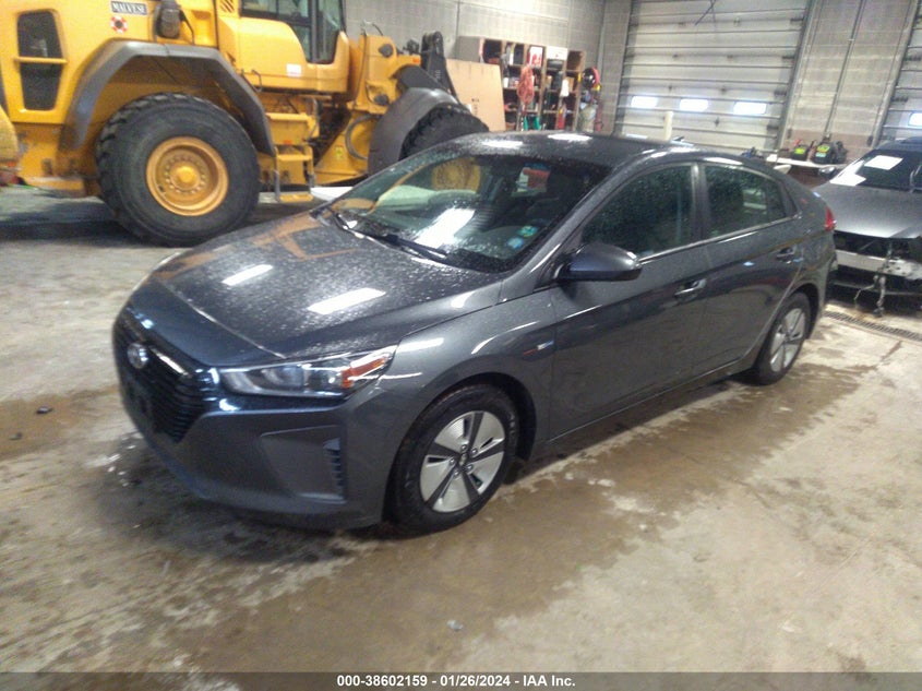 VIN KMHC65LC8JU072536 2018 HYUNDAI IONIQ HYBRID BLUE