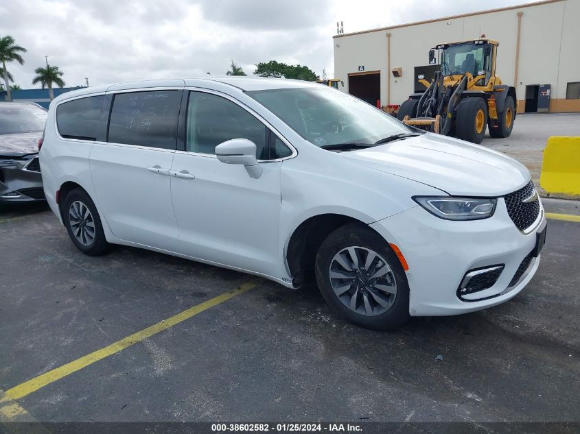 2022 CHRYSLER PACIFICA HYBRID TOURING L - 2C4RC1L73NR173683
