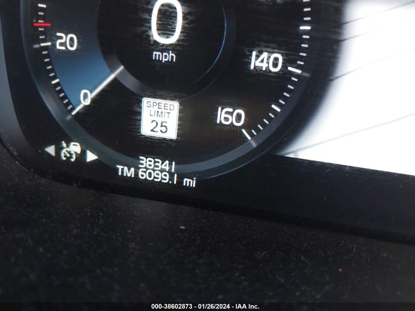 2018 VOLVO XC90 T6 - YV4A22PK6J1205400