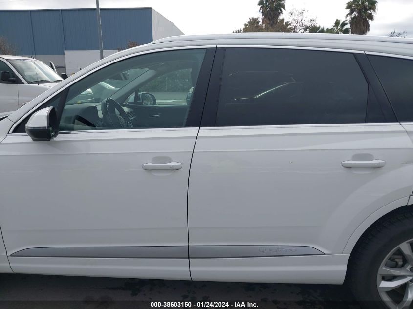 WA1LAAF74HD043811 2017 AUDI Q7, photo no. 14