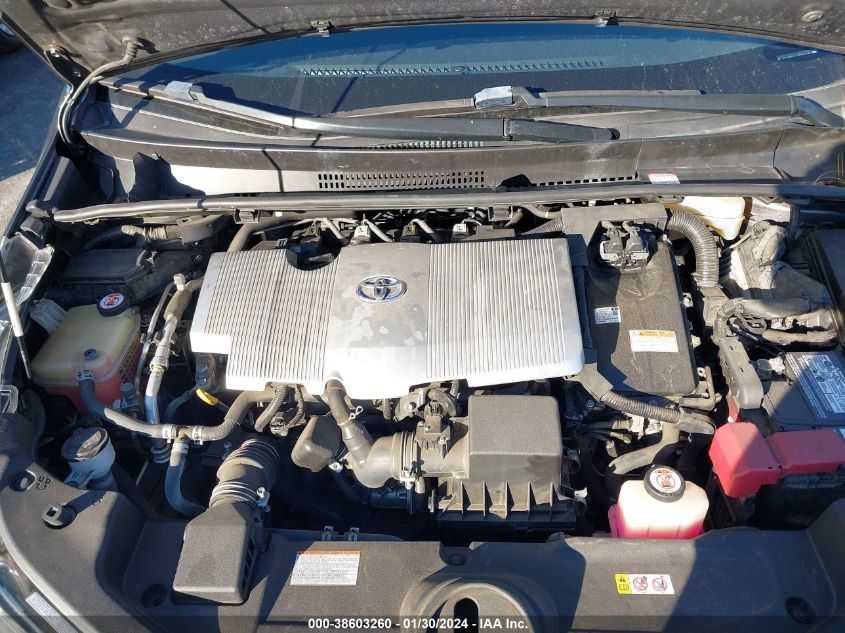 2018 TOYOTA PRIUS TWO - JTDKBRFUXJ3074172