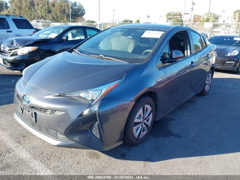 2018 TOYOTA PRIUS TWO - JTDKBRFUXJ3074172