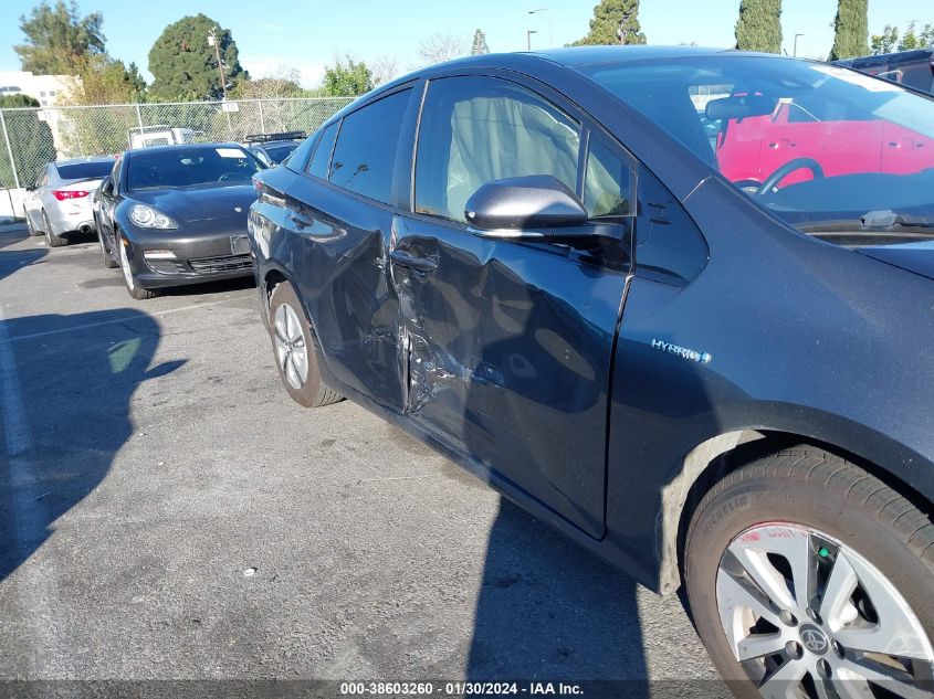 2018 TOYOTA PRIUS TWO - JTDKBRFUXJ3074172