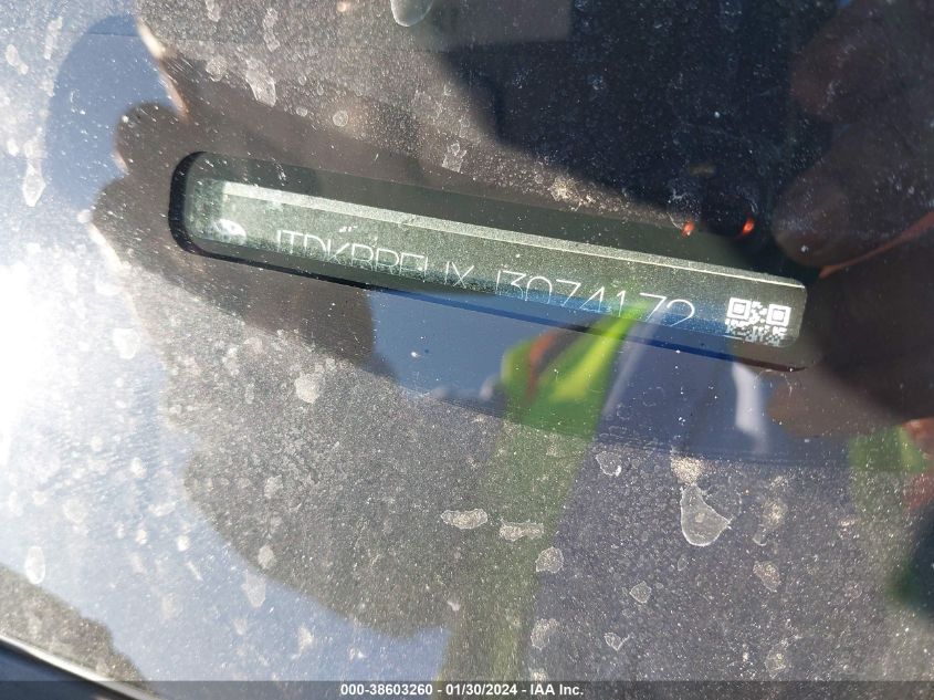 2018 TOYOTA PRIUS TWO - JTDKBRFUXJ3074172