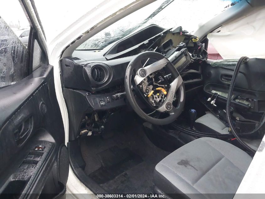2015 TOYOTA PRIUS C - JTDKDTB35F1110700
