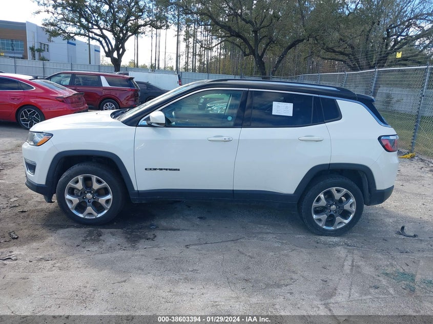 VIN 3C4NJDCBXJT457961 2018 JEEP COMPASS LIMITED 4X4