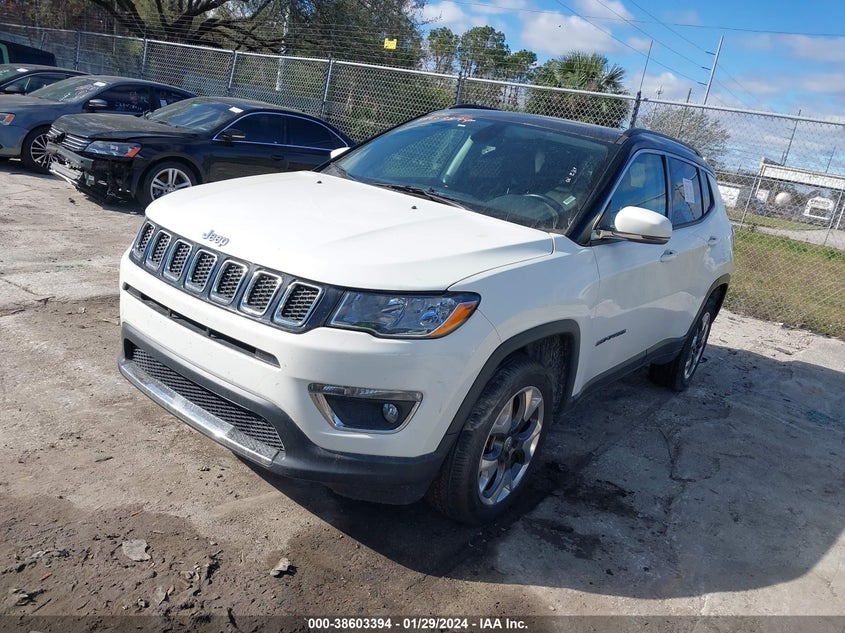 VIN 3C4NJDCBXJT457961 2018 JEEP COMPASS LIMITED 4X4