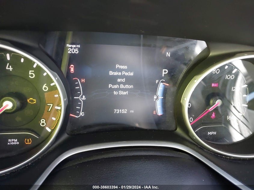 VIN 3C4NJDCBXJT457961 2018 JEEP COMPASS LIMITED 4X4