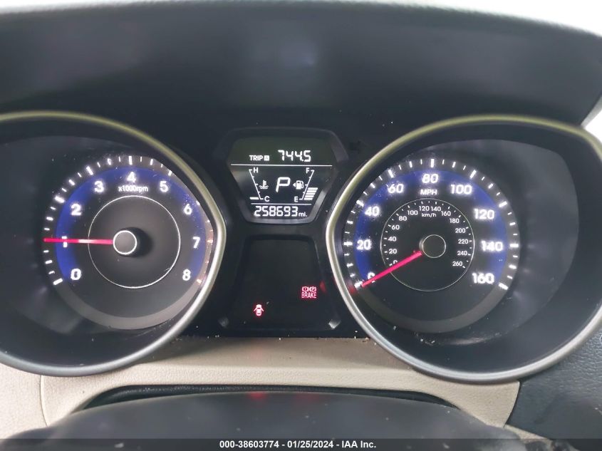 2014 HYUNDAI ELANTRA SE - 5NPDH4AE6EH529930