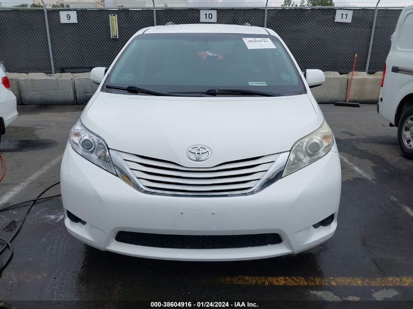 5TDKZ3DC8HS852089 2017 TOYOTA SIENNA, photo no. 12