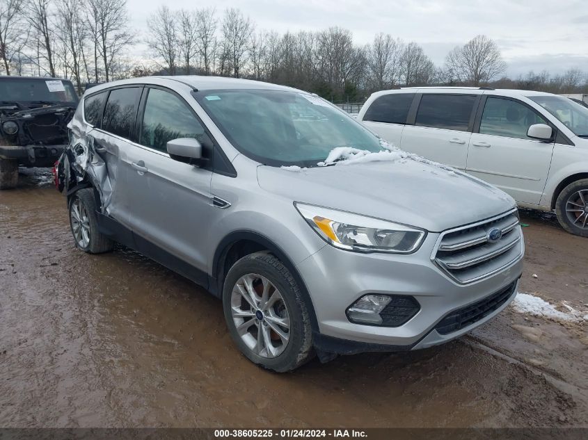 2017 FORD ESCAPE SE - 1FMCU9GD8HUE24475