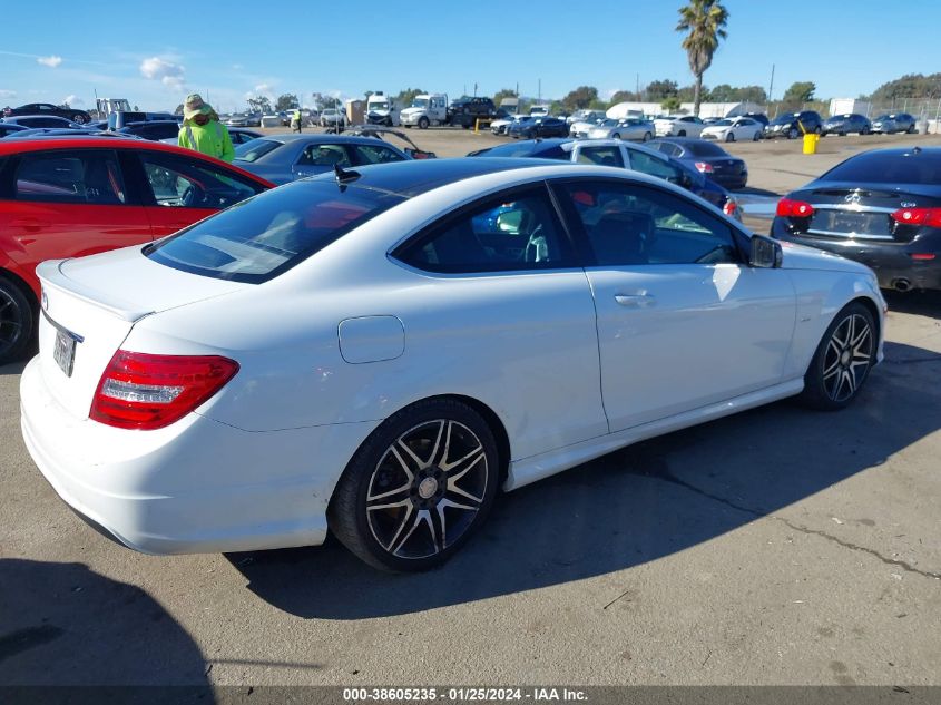 2014 MERCEDES-BENZ C 250 - WDDGJ4HB4EG267560