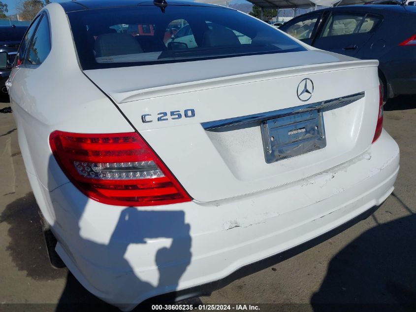 2014 MERCEDES-BENZ C 250 - WDDGJ4HB4EG267560