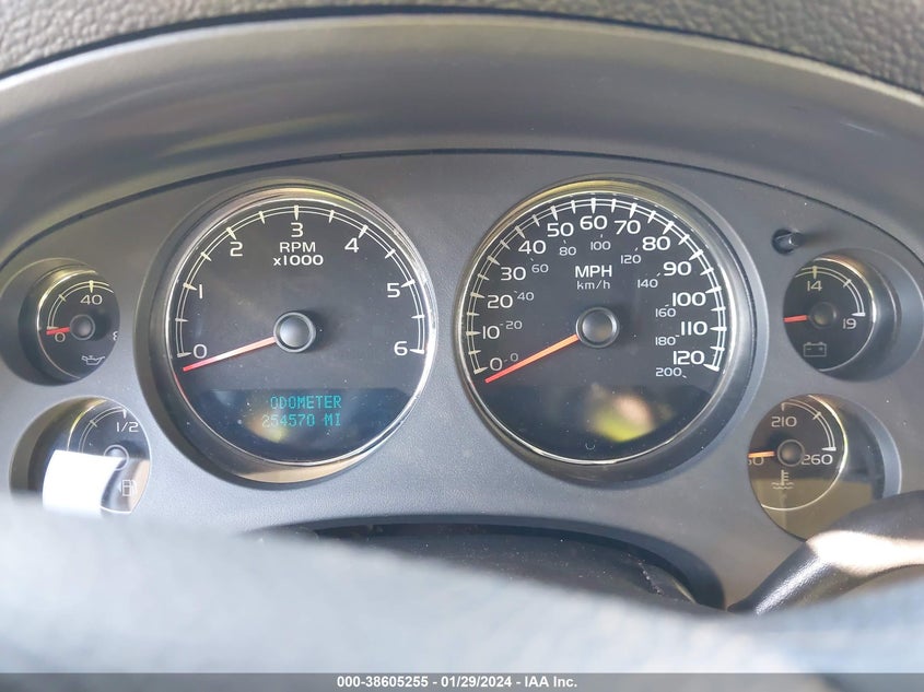 2008 CHEVROLET TAHOE VIN: 1GNFC13C58R269221
