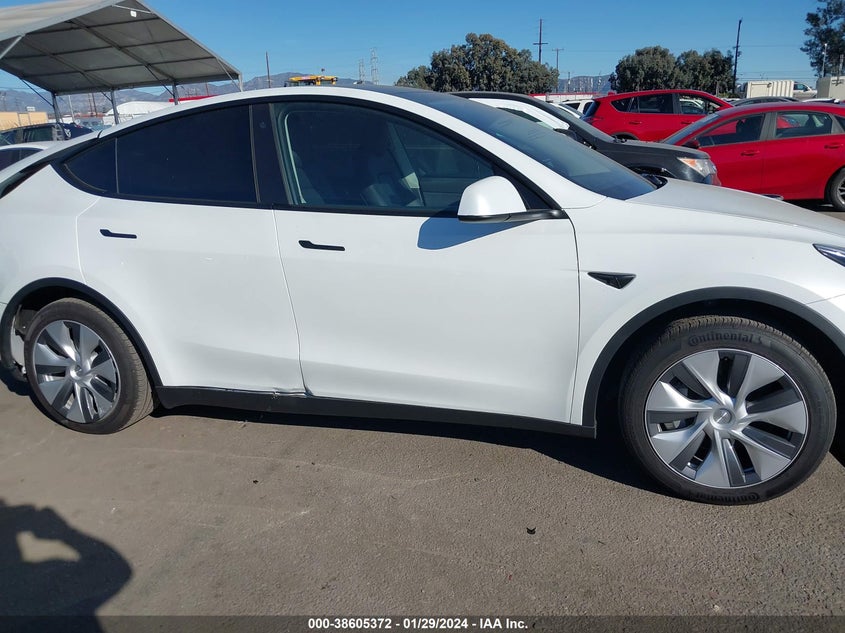 VIN 7SAYGDEE4PA104240 2023 TESLA MODEL Y AWD/LONG RANGE DUAL MOTOR ALL-WHEEL DRIVE