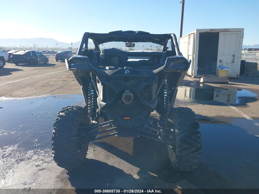 VIN 3JBVDAW26JK000123 2018 CAN-AM MAVERICK X3 X DS TURBO R