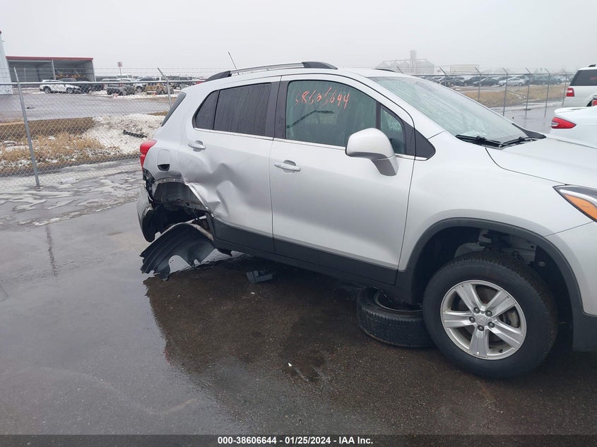 VIN 3GNCJLSB2JL378987 2018 CHEVROLET TRAX 1LT
