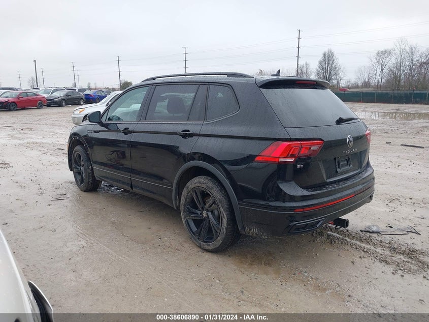 VIN 3VVCB7AX8PM129771 2023 VOLKSWAGEN TIGUAN SE R-LINE BLACK
