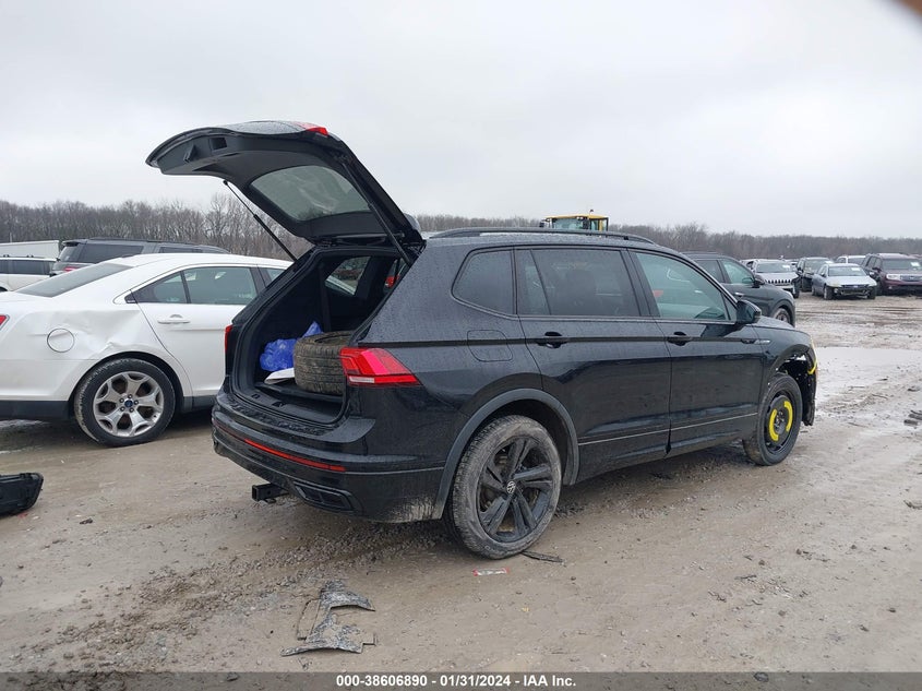 VIN 3VVCB7AX8PM129771 2023 VOLKSWAGEN TIGUAN SE R-LINE BLACK