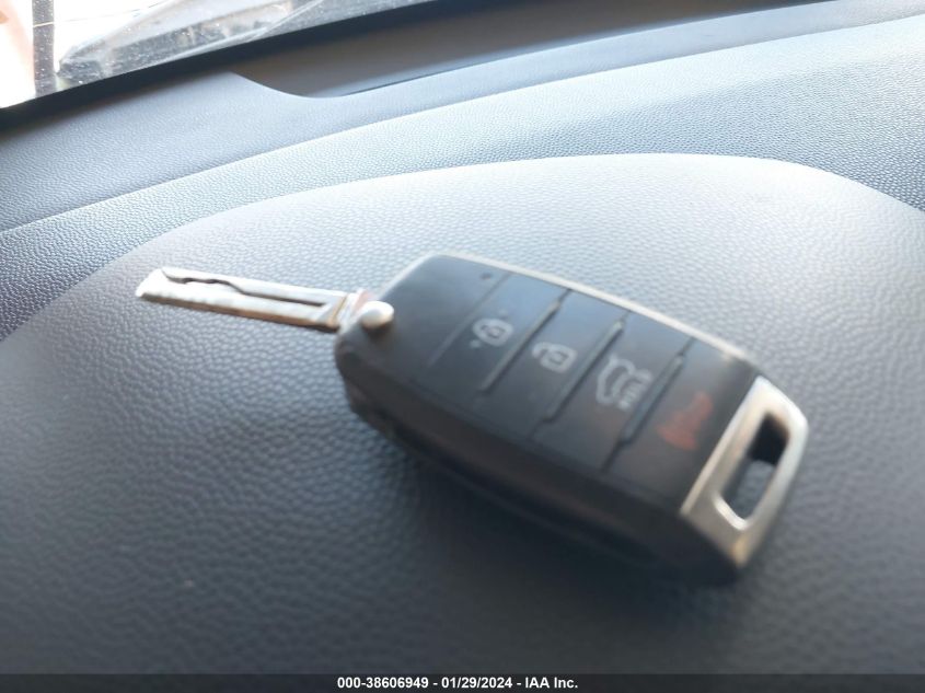 2014 KIA SOUL + - KNDJP3A57E7707042