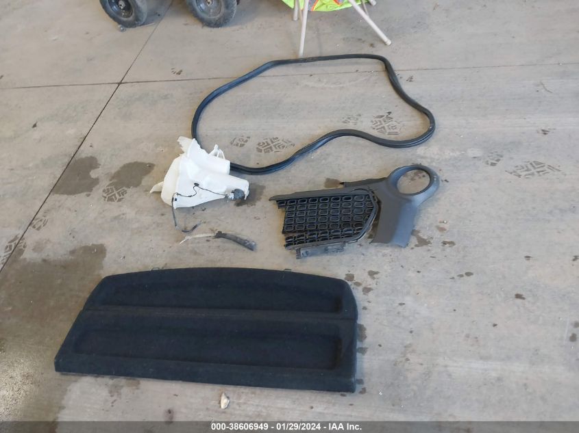 2014 KIA SOUL + - KNDJP3A57E7707042